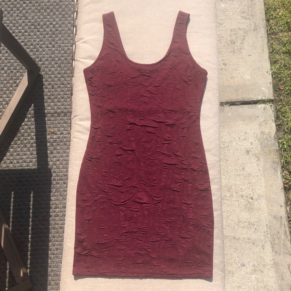 perfect little red dress for a night out